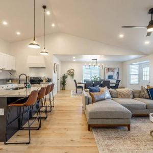 Meeting Place | 6BR Home | Hot Tub & Theater Room