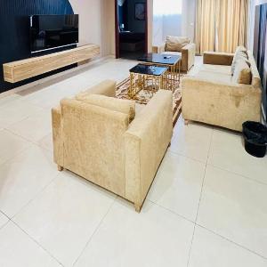 Pearl Continent Suites