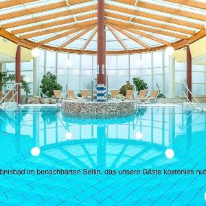 Dünenhaus in Toplage 4 Fußminuten zum Südstrand mit Blick über Hügellandschaft zur Ostsee Schwimmbadnutzung inklusive