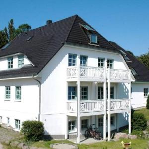 Ferienhaus Südstrand mit Blick bis zur Ostsee inkl Schwimmbadnutzung und Sauna