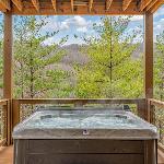 Luxury Home w Hot Tub & Mt Views - Otter Run #2 Gatlinburg Tennessee