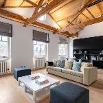 Cadogan Square Penthouse with Private Terrace and AC 