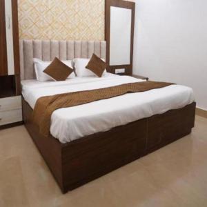HOTEL LEXUS 100 meter from golden temple