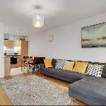 Bright 1BR near Canary Wharf Great Links