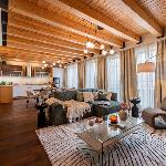 Prague Days - Luxurious 3BDR Maisonette w AC & Balcony & Desk