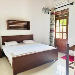 Sangria Grand Hotel -pvt Ltd middeniya