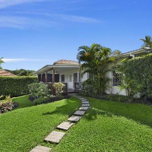 82 Cherry Avenue