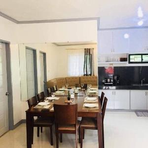 A Unique and Cozy WholeHouse in Babak Samal Island