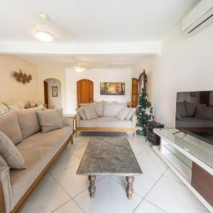 Casa c Churrasqueira perto da Praia de Pernambuco