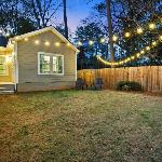 Separate fenced yard Kng bed Workspace w/monitor Georgia