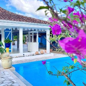 Villa avec piscine privée à Ducos 200 m²