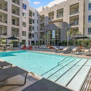 West Hollywood Chic Apartment