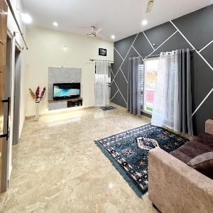 Pinkline service apartment by LUXE