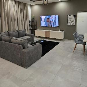 WeThusi-stream 2 bed 2 bath