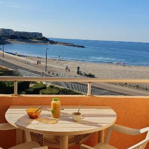 T2 avec Parking en Front de Mer Accès Plage - FR-1-472-216
