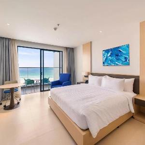 Arena Cam Ranh Beachfront Condotel