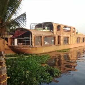Little Mermaid - Houseboat Cruise