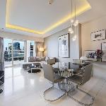 PNB Living - Luxury 1BR with Burj Khalifa View - DAMAC Paramount Business Bay