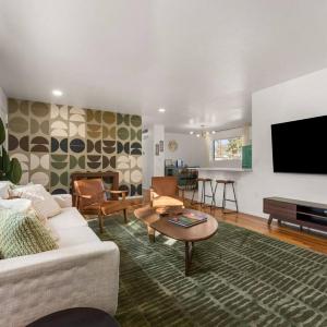 The Aspen is a mid-century modern upstairs unit.