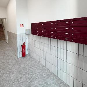 Studio VR12