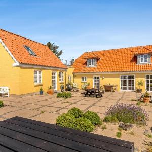 Lovely Holiday Home With Wilderness Bath And Outdoor Sauna Centrally Located In Klitmøller
