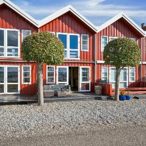 Exclusive Holiday Home With Stunning Marina Views In Ebeltoft