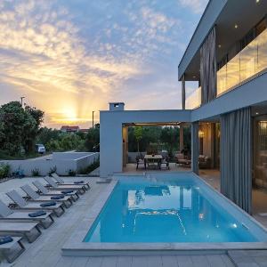 Luxury villa La Casa with heated pool and sauna