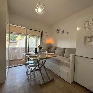 Charmant studio en residence avec piscine 2 pers - FR-1-845-16