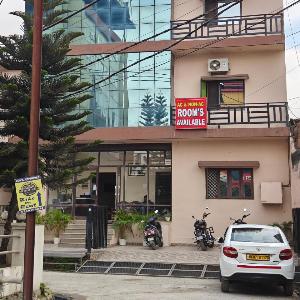 Anurag home stay on ISBT