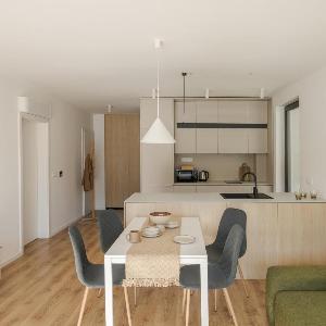 Gardinn Apt • Near Kramáre Hospital • Free Parking