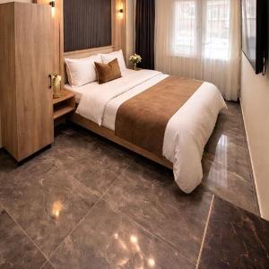 Lina Luxury Hotel