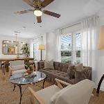 Chic Haus One-Story Home Gated Near Med Center Houston