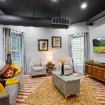 Stylish home close to Louisville NuLu & downtown