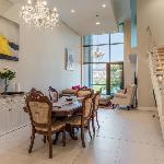 V&A Waterfront Luxury by Nivar