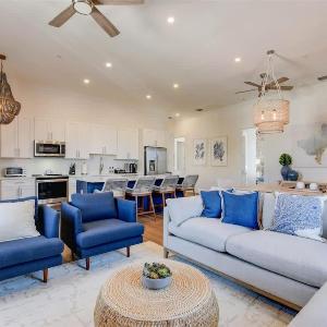 Harbor House Penthouse- B