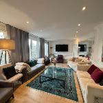 Luxury 3BR Knightsbridge Apartment Steps from Harr 