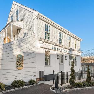 The Mystic River Inn - Downtown