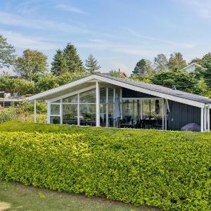 Family-Friendly Holiday Home With Panoramic Views Of Ebeltoft Bay And Spacious Outdoor Areas