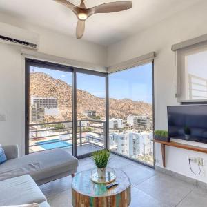 Beautiful and elegant Apt Near Downtown