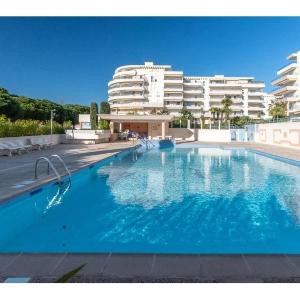 FS280-645 Appt studio cabine 4 personnes FREJUS