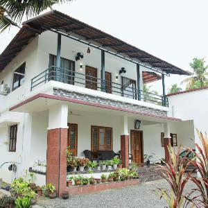 Marari Lagoons Home stay