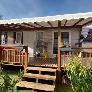 Mobilhome tout confort avec piscine