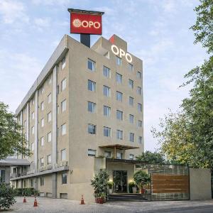 Lyro Hotel DLF Cybercity