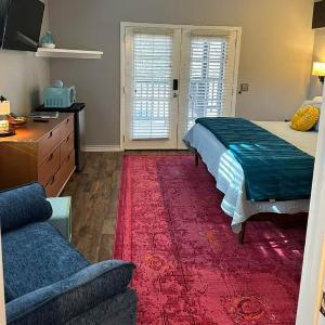 The Dandelion SV-Floret. B&B Reimagined