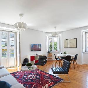 Cascais centre bright 65m2 apartment T2 at the perfect location