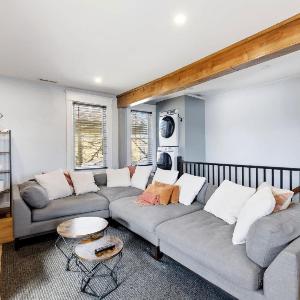 Historic Foursquare Home Vintage Charm & Comfort