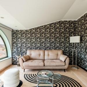 Bright apartment with panoramic views