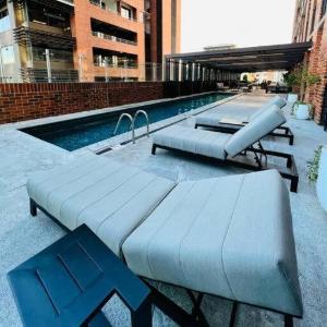 Milán 3BR Zona 10 Luxury Suite - Pool Gym & View