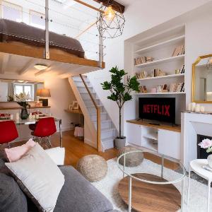 Top Floor Parisian Gem Views & Balcony