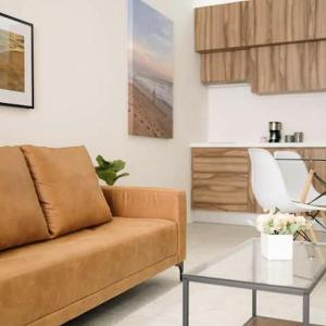 MARGARITA · Modern Ground Floor Loft with Garage